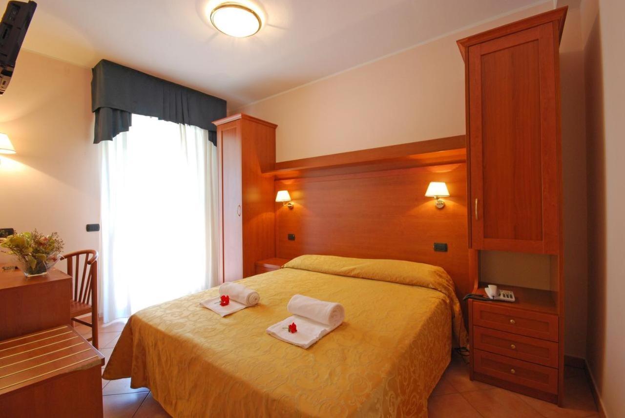 Hotel Jole Cesenatico Luaran gambar