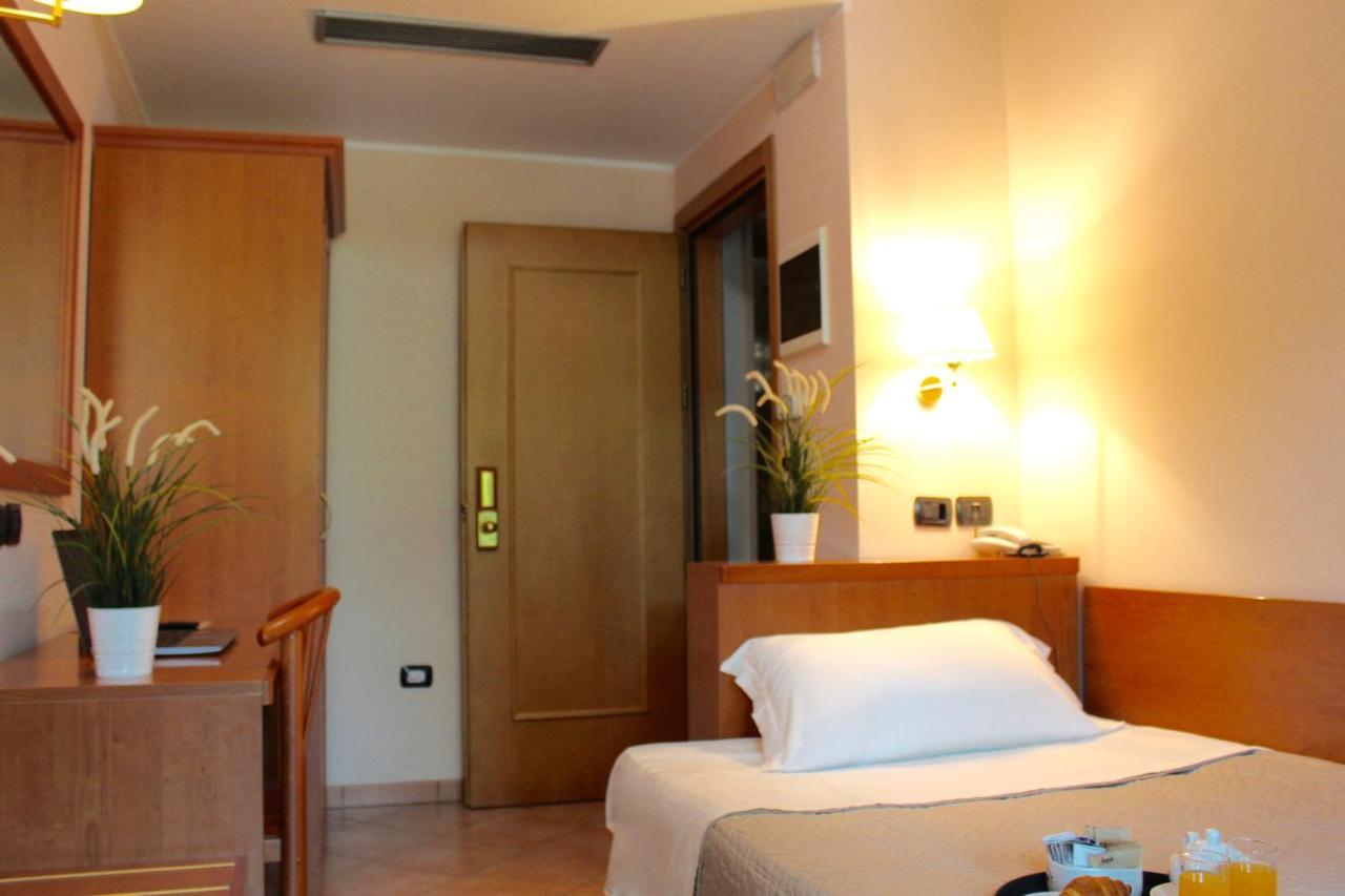 Hotel Jole Cesenatico Luaran gambar
