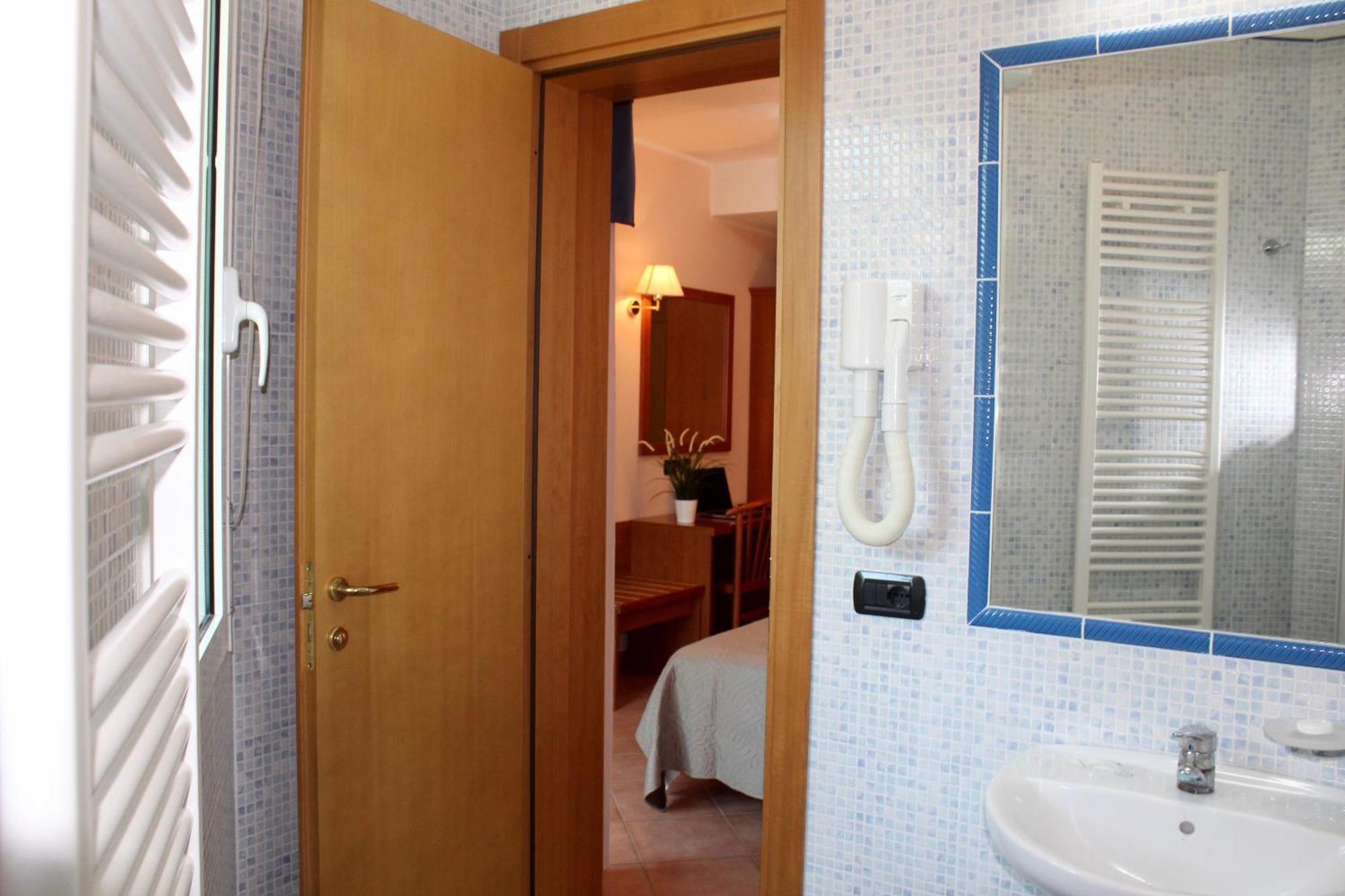 Hotel Jole Cesenatico Luaran gambar