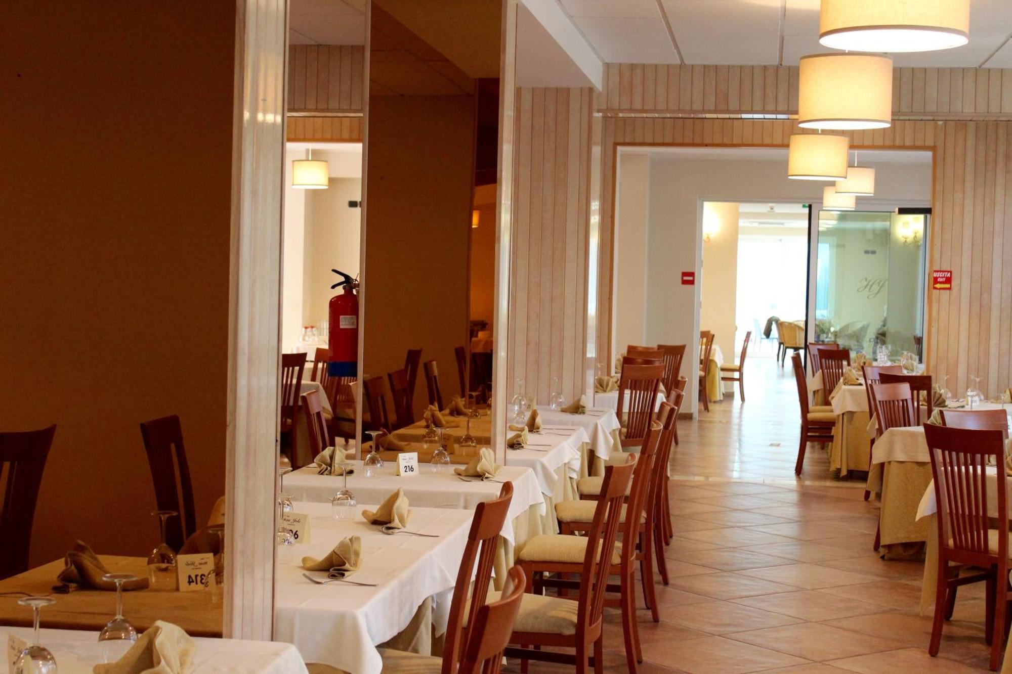 Hotel Jole Cesenatico Luaran gambar